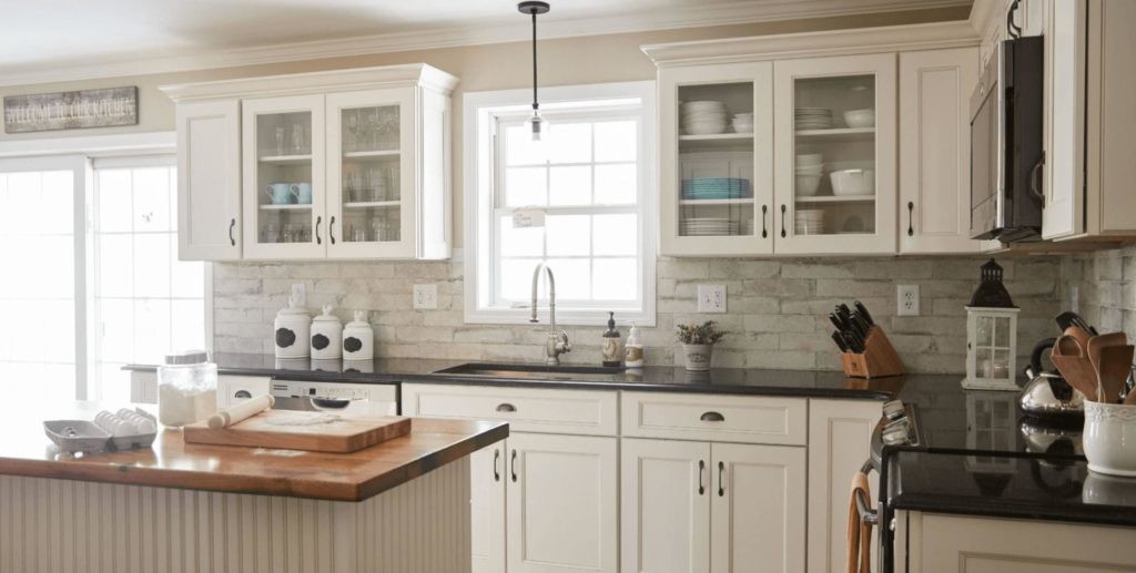 Dove in a real kitchen